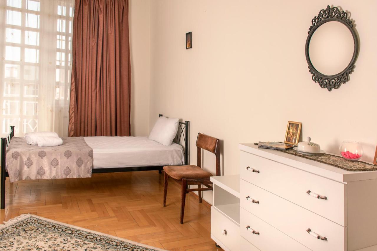Hotel 125 Тбилиси Екстериор снимка